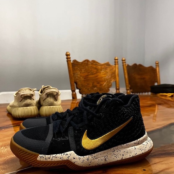 No box, only wore a couple times, won’t find them this clean for this price! - Picture 6 of 8